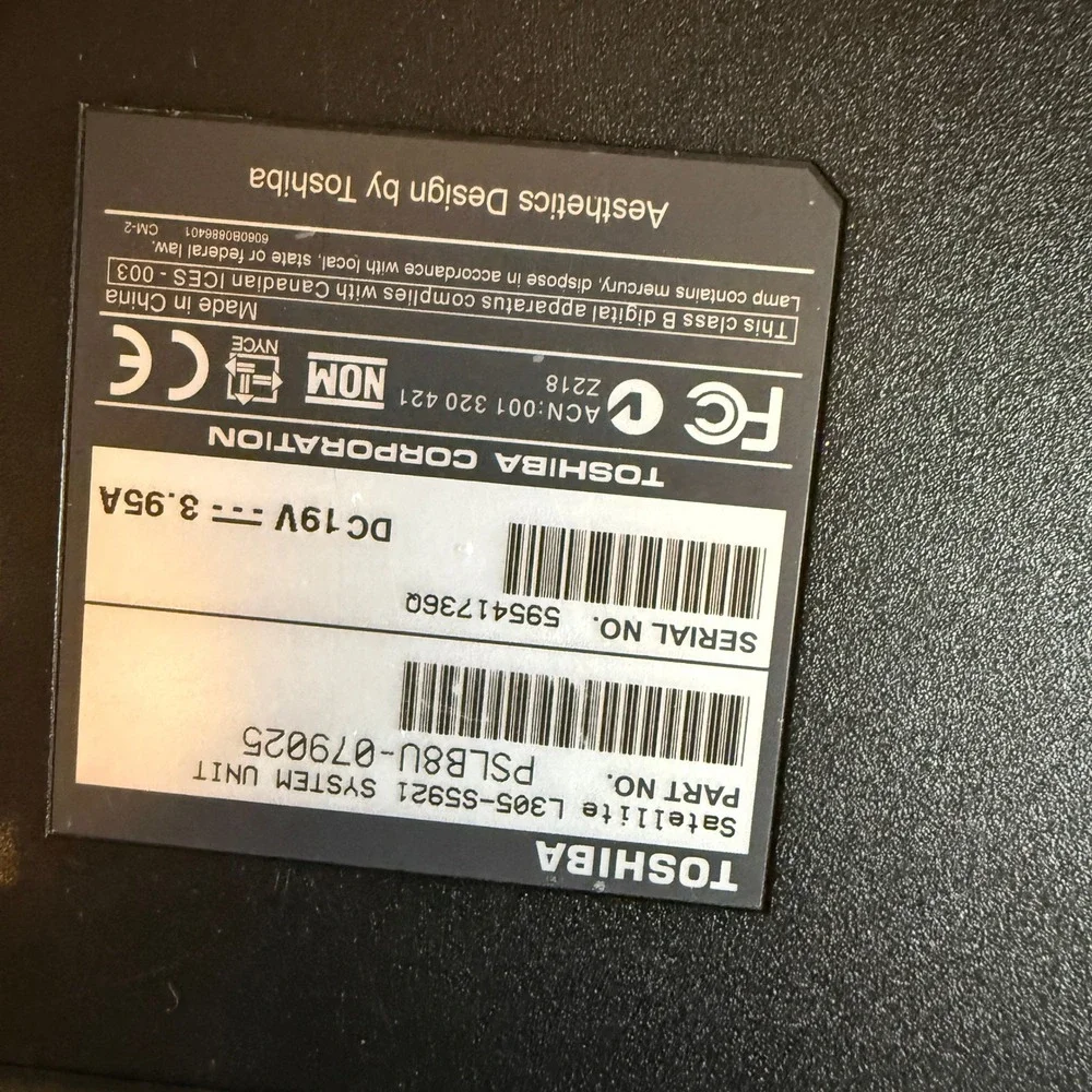 Toshiba Satellite L305-S5921 Laptop Intel Pentium Windows Vista Black only parts